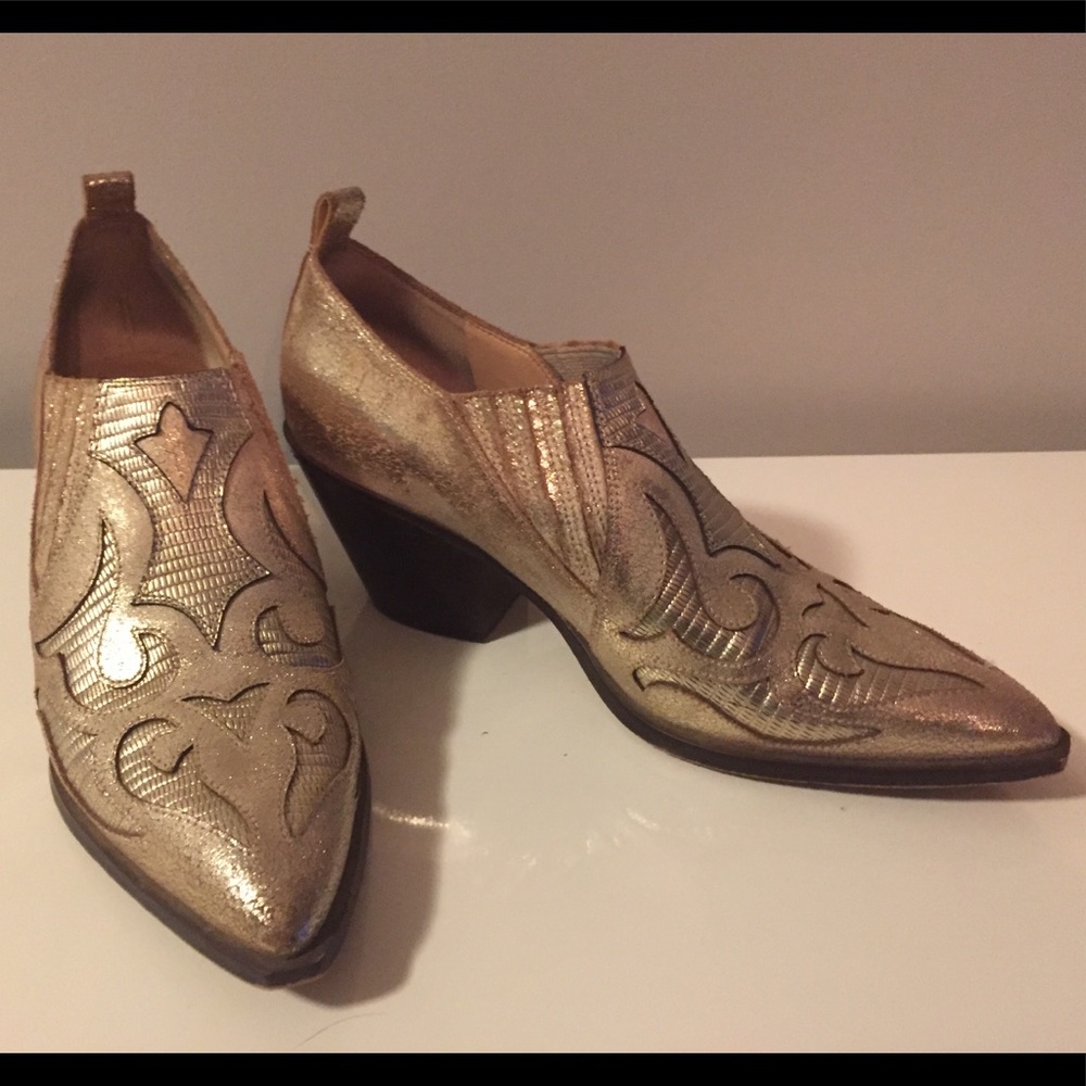 Marc Fisher LTD Charly Western Boots Gold size 9